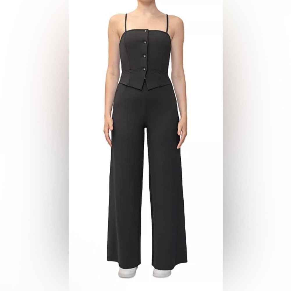 Elegant Black Button-Up Jumpsuit